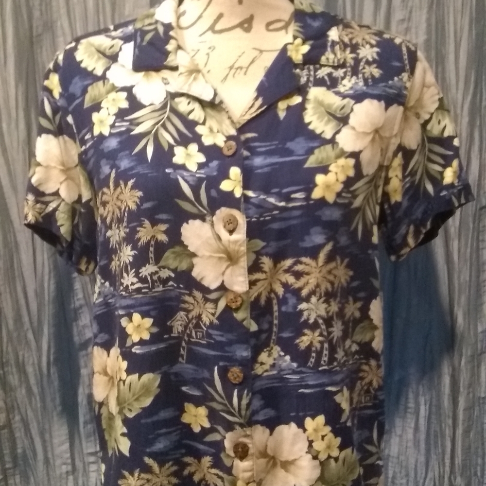 Hawaiian shirt